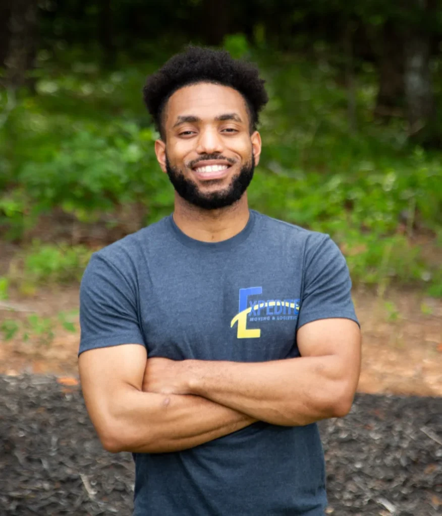 Friendly moving professional Cameron